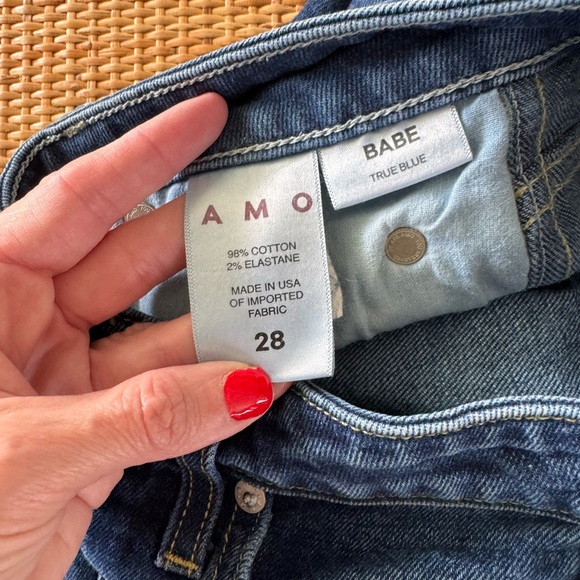 AMO Jeans - Picture 2 of 5